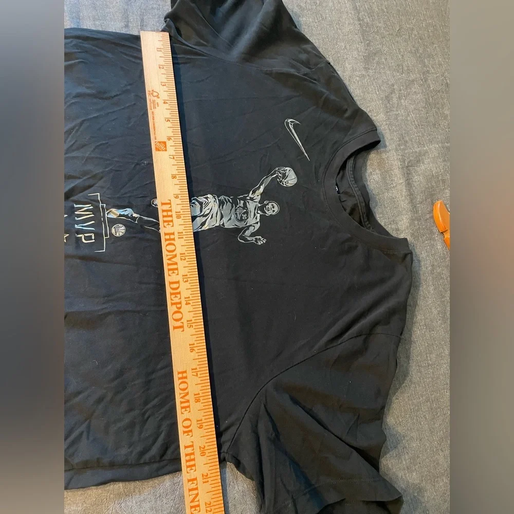 Nike black tee